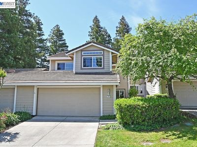 3869 Macgregor Cmn