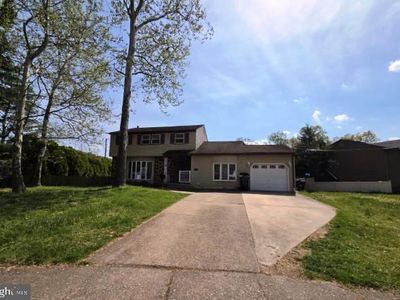 Property at 13 Gray Birch Ct, Turnersville, NJ