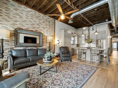 209 E Main St #101
