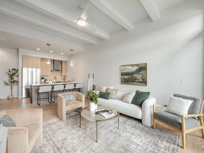 4340 E Haystack St #307