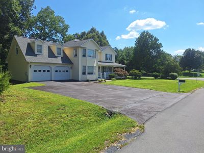 100 Winns Cir