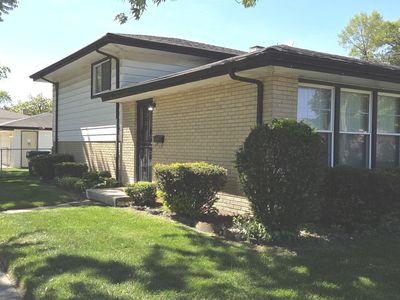 Property at 14544 Woodlawn Ave, Dolton, IL