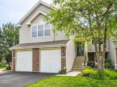 Property at 7323 Grandview Ct #7323, Carpentersville, IL