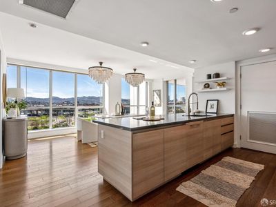 718 Long Bridge St APT 805