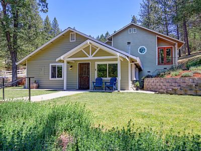 17000 Loganberry Ct