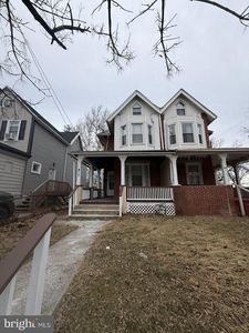 917 Pembroke Ave