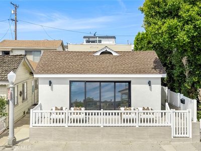 121 Marine Ave