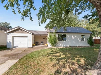 3325 Condit St