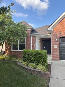 956 Sunny Slope Trce