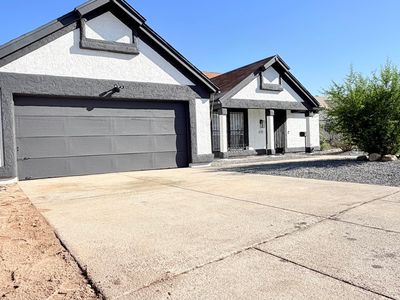 2801 W Avenida Azahar