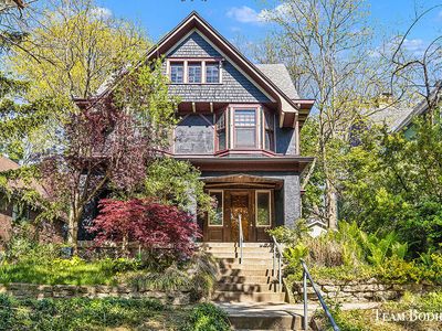 620 Prospect Ave SE