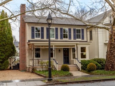 9 Bridge St