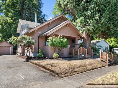 Property at 225 W Arlington St, Gladstone, OR