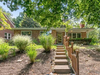 1043 Midland Blvd