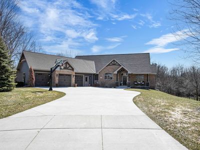 2592 Remington Ct