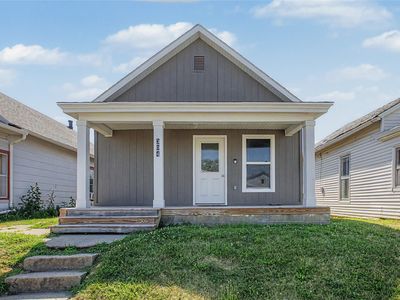 304 N Elm St