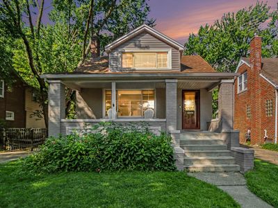 Property at 907 University Pl, Grosse Pointe, MI