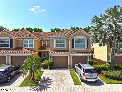9060 Triangle Palm Ln APT 1206