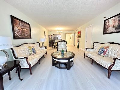 3910 Inverrary Blvd APT 202-B