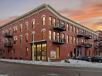 222 N Kalamazoo Mall APT 200