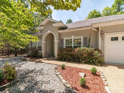 3 Jaguar Ln