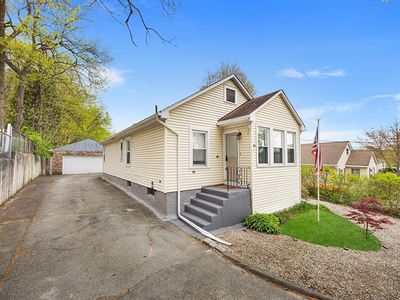 43 Belcourt Rd