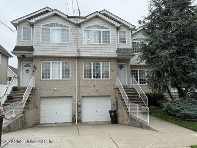 86 Burke Ave