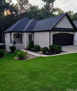 810 Atkins Rd