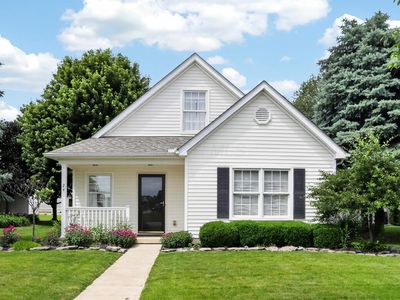 24 Bloomfield Hills Dr