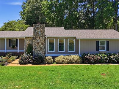 1800 Grandview Dr