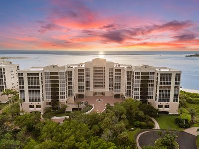 5000 Royal Marco Way Unit 831