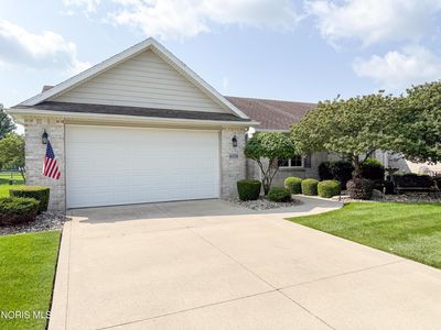 Property at 4878 Applewood Ln, Northwood, OH