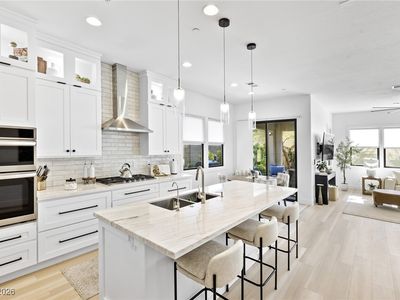 9869 Heather Moore Ave