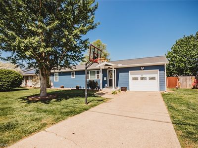 1586 Gene St