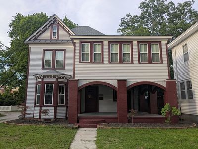 1208 National Ave
