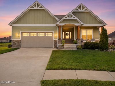 160 Williamsburg Ct