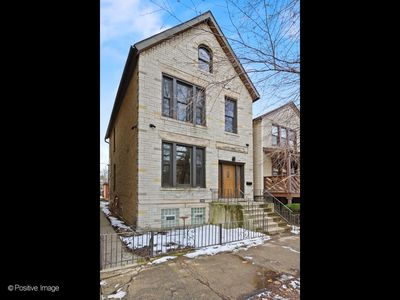 1730 N Wilmot Ave