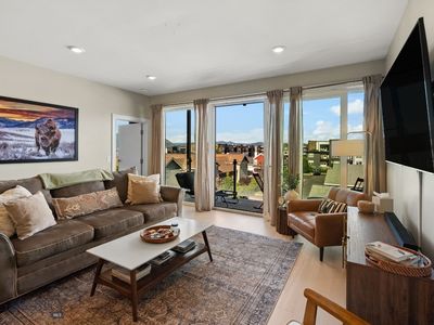 476 Enterprise Blvd Unit 302