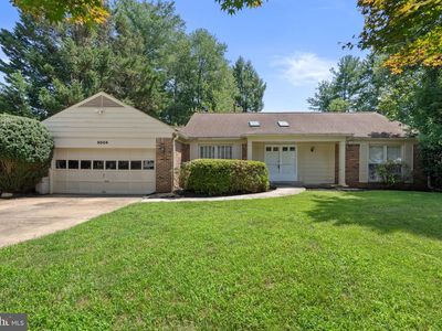 9004 Paddock Ln