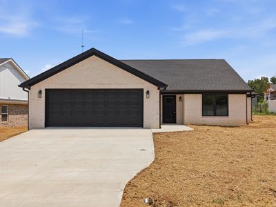 100 Clover Cres