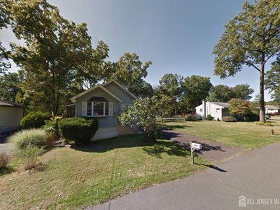 123 Dorothy Ave