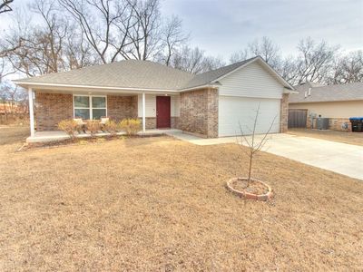 823 Highgarden Cir