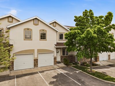3697 S Van Dyck Ct Unit D