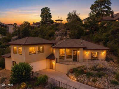 115 Rockcliff Ln