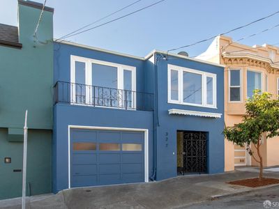 327 Hale St