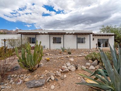 6530 N Longfellow Dr