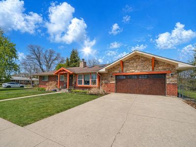256 W Kathleen Dr