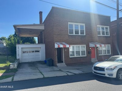 309 4th St
