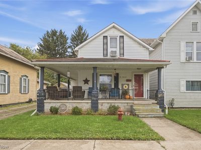 214 Front Ave SE