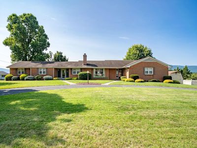 Property at 103 W High St, Stuarts Draft, VA